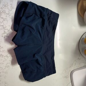 Lululemon navy speed up shorts size 2, 2.5 inseam